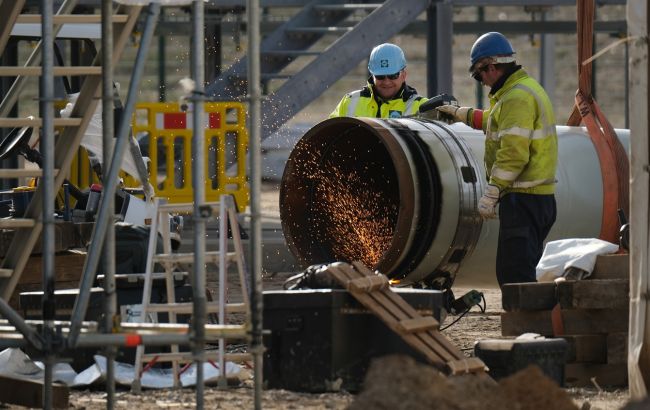 Европейский союз откажется от российской нефти в ближайшие полгода, - WSJ