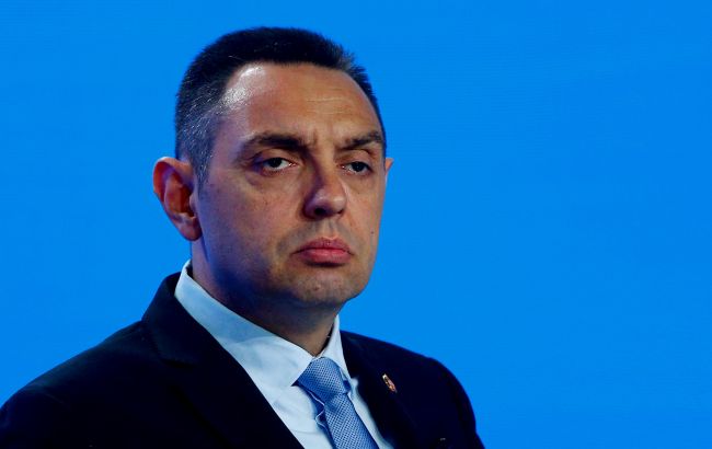 Пожаловался на "давление Запада". В Сербии ушел в отставку пророссийский глава спецслужбы
