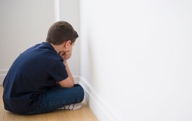 Дітей садять у "карцер". Приватна школа у Харкові потрапила у скандал через методи покарання