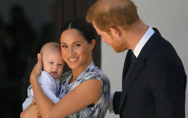 Меган Маркл і принц Гаррі показали свіже фото малюка Арчі