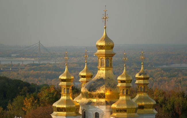 Росія визнала "ЛНР" та "ДНР": як на це реагують церкви