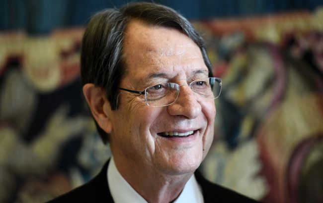 Кіпр не має наміру повертатися до програми "золотих паспортів"