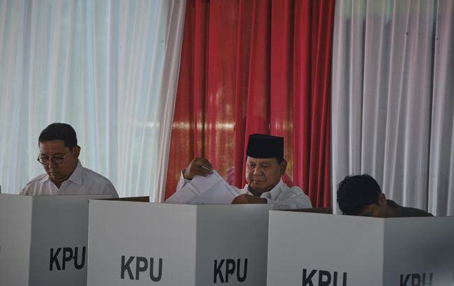 В Индонезии более 100 человек умерли от переутомления на выборах