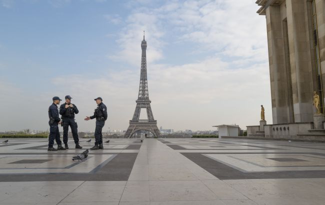 У Франції депутати закликали послабити карантин