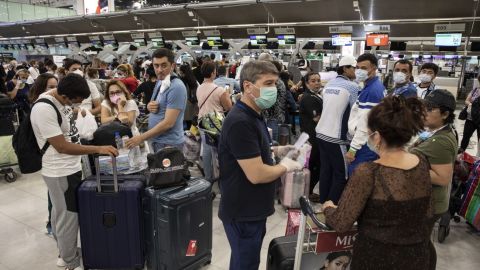 США пока не планируют открывать границу для иностранцев