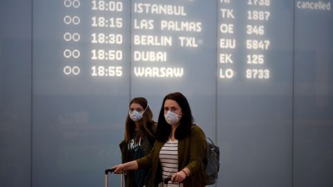 Небо под замком: грозит ли украинцам запрет на полеты за границу