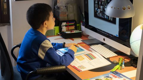 Кімната школяра: як організувати простір для дистанційного навчання