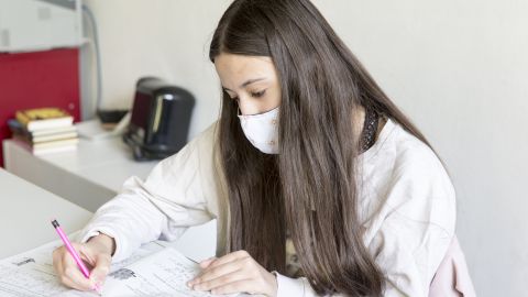 В Германии рекомендовали делать прививки от коронавируса подросткам в возрасте от 12 лет