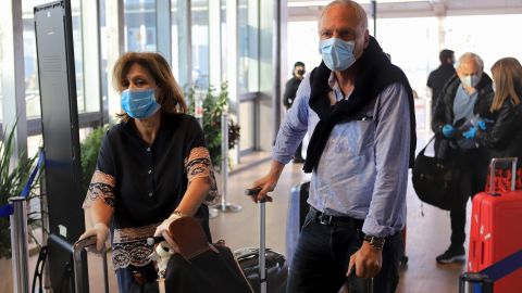 Кіпр розширив список вакцин для в'їзду туристів: що треба знати