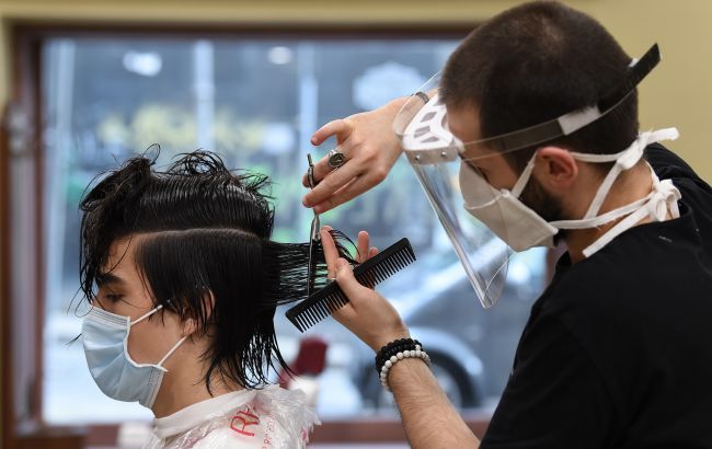 Лунный календарь стрижек на июнь 2022: когда можно менять имидж