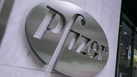 FDA одобрило использование COVID-таблеток от Pfizer