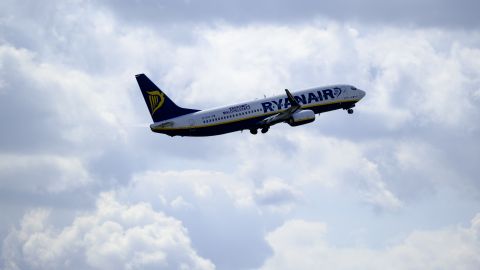 В Швейцарии заявили, что письмо о "бомбе" на борту Ryanair поступило после разворота на Минск