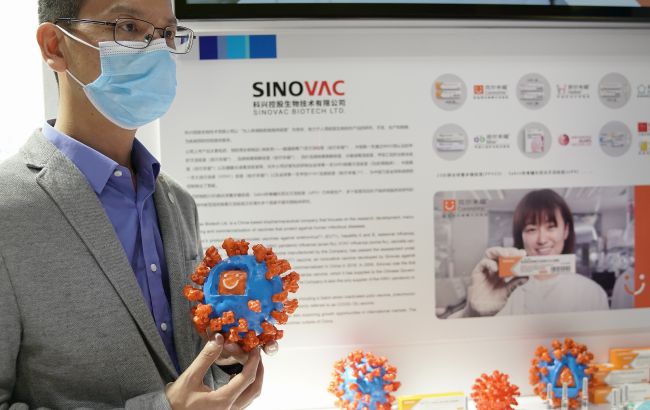 Китайский ученый опроверг свое заявление о низкой эффективности COVID-вакцин