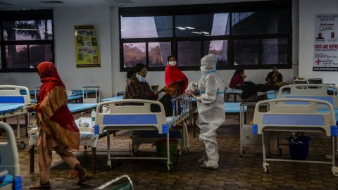 В Індії в COVID-лікарнях не вистачає кисню: лікарі погрожують не приймати хворих