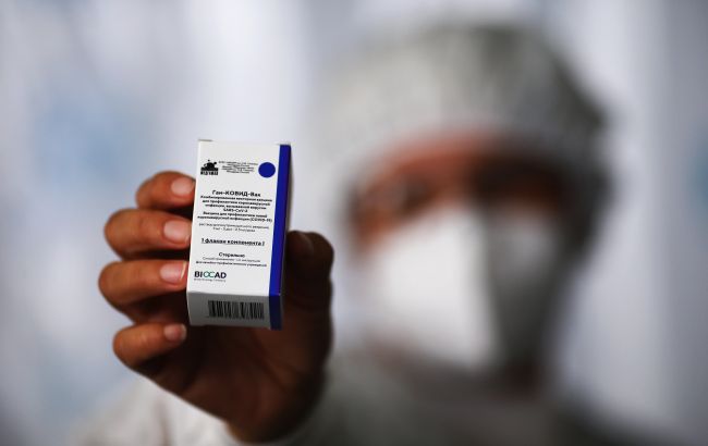 Германия призывает ЕС ускорить регистрацию российской вакцины от коронавируса