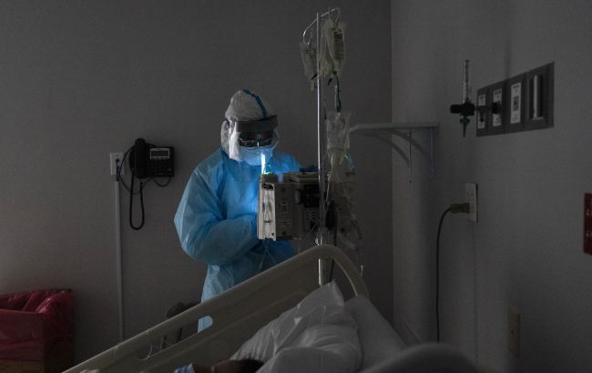 Спалах коронавірусу в США: Техас збільшує штат медпрацівників у лікарнях