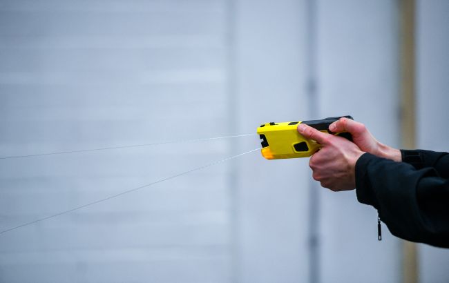 Рада не стала расширять полномочия полиции по использованию электрошокера