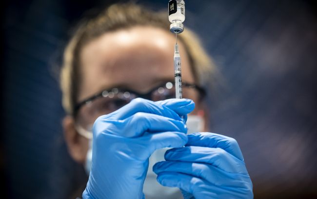 Pfizer просить регулятор США дозволити COVID-вакцину для дітей від 5 років