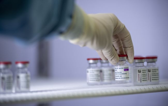 EMA пересмотрит данные о вакцине AstraZeneca