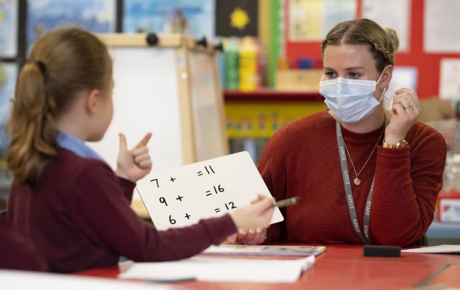Украинцам рассказали, как будут работать школы в "красной" зоне карантина: главное условие