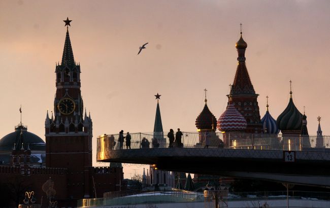 Кремль звонит беглым олигархам и призывает вернуться в РФ, - FT