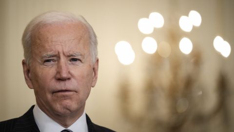 США заборонять імпорт алкоголю і морепродуктів з Росії, - WSJ