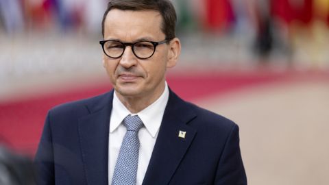 Маски останутся. Польша отменяет большинство COVID-ограничений