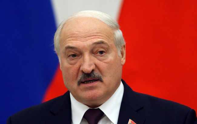 Лукашенко передумал и заявил, что Беларуси не нужно ядерное оружие