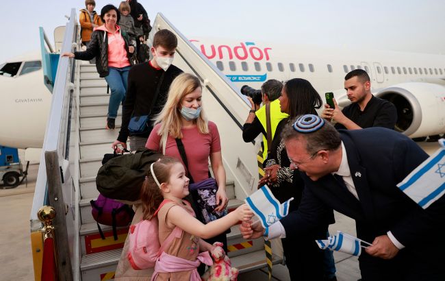 Израиль предоставил украинским беженцам право на работу: главные правила