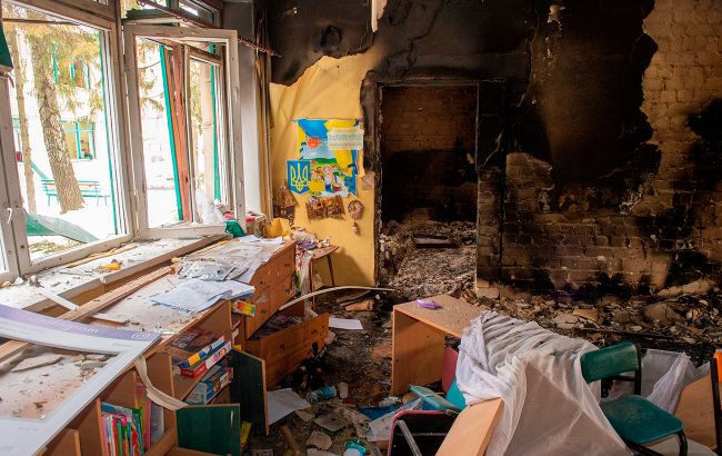 Окупанти РФ обстрілюють школи і дитсадки в Харкові: фоторепортаж