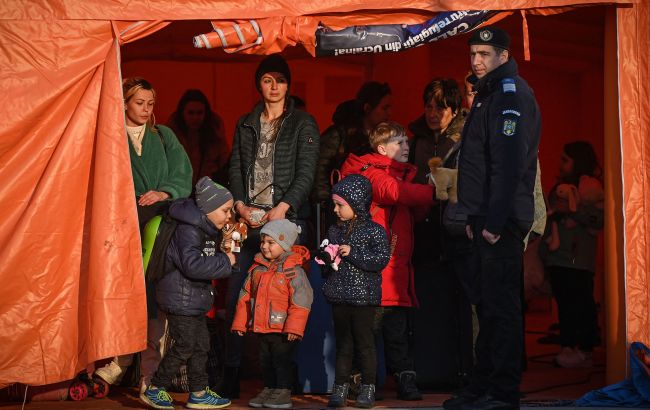 В Румынии начали массово выселять украинских беженцев: причины
