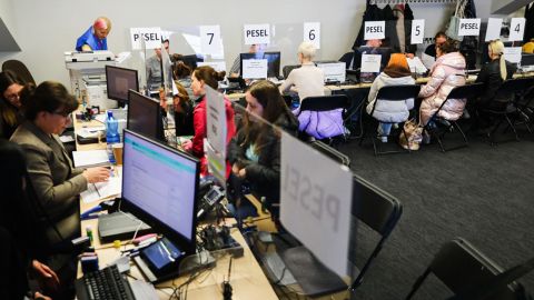 Як українцям у Польщі надаватимуть PESEL з 1 липня: все, що треба знати про зміни