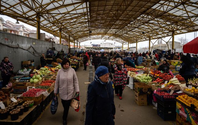 Овочі, м'ясо чи пальне: які товари в Україні найбільше подорожчають у 2023 році