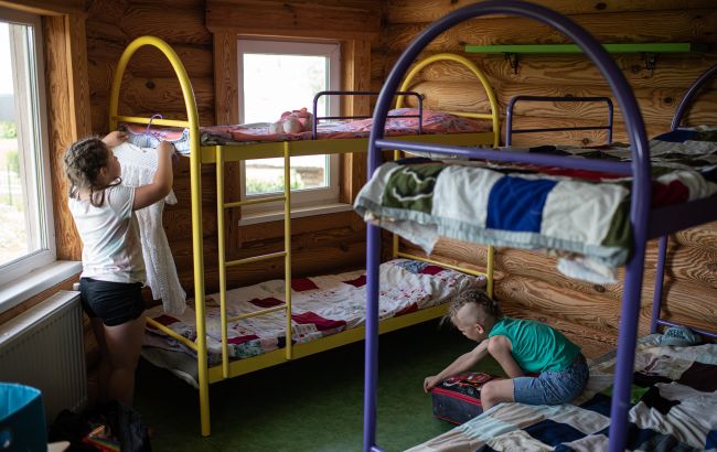 В Украине дети могут бесплатно отдохнуть в летних лагерях: как это сделать