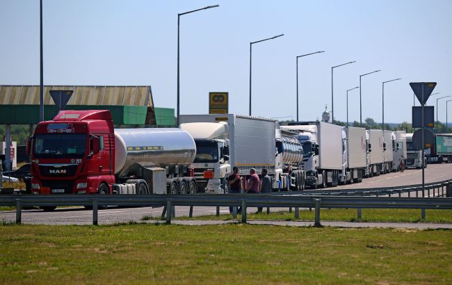 Рух на в'їзді у Раву-Руську відновили та назвали причину протесту