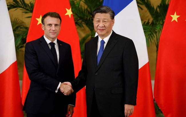 Лідер Китаю заявив, що готовий з Францією закликати до "недопущення ескалації" в Україні