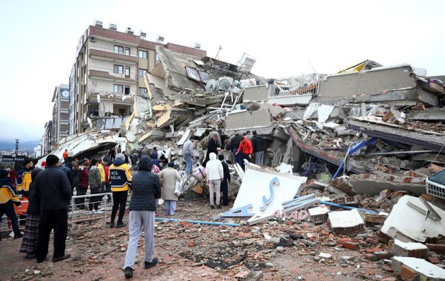 Количество жертв землетрясений в Турции и Сирии превысило 4 тысячи человек