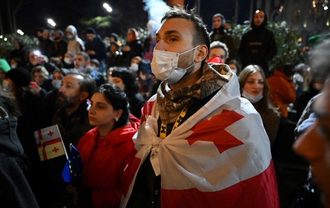 В Грузии протестующие начали требовать отставки правительства и досрочных выборов