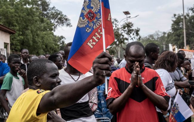 "Пошли сознательно": Кения угрожает судом своим гражданам, которые воюют за Россию