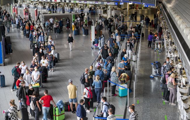 Українцям розповіли, коли вони спокійно зможуть літати до Європи