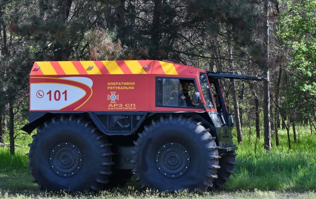В Херсонській області людей евакуюють за допомогою всюдиходів "Богун" (відео)