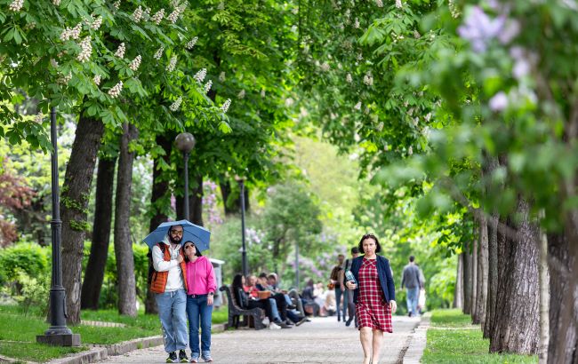 Атмосферний фронт перетне Україну. Куди він принесе похолодання сьогодні