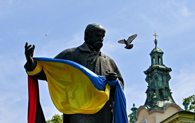 Историк развенчал унизительный миф, который распространяли в СССР об украинцах (видео)