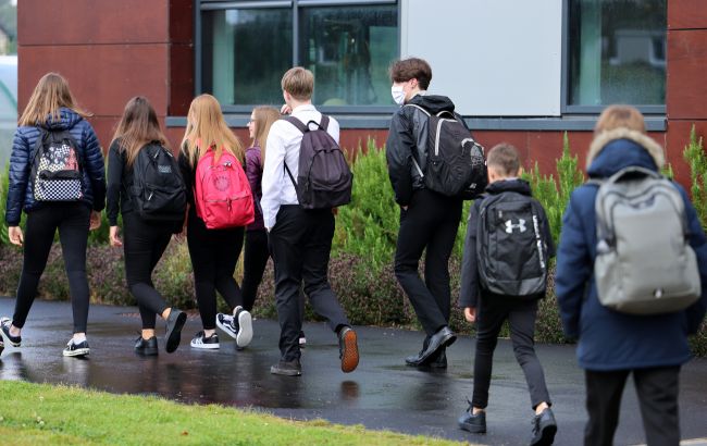 Канікули або дистанційка: у РНБО розповіли про роботу шкіл та вишів