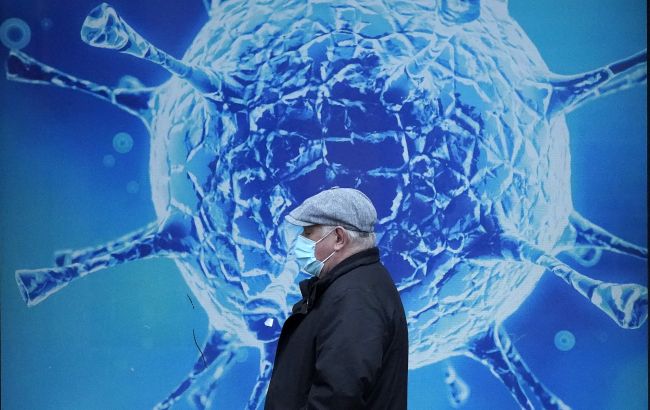 Лікар розповів про спад епідемії в Україні: інфікувальна сила коронавірусу виснажується