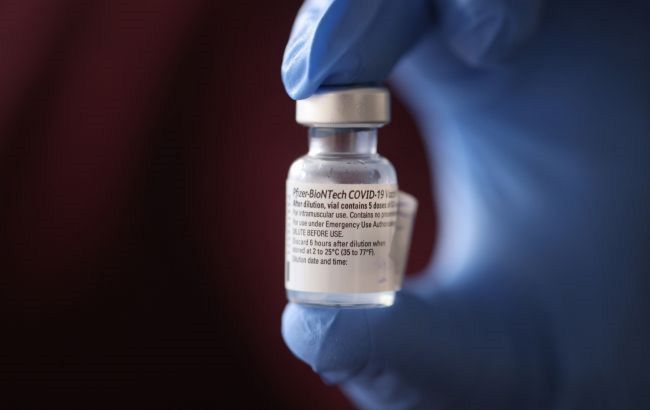 У Pfizer розповіли, як швидко зможуть створити вакцину від нових штамів коронавірусу