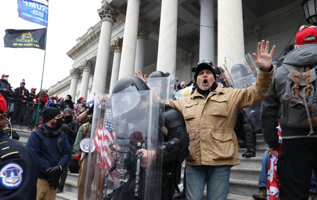 Штурм Капітолію: депутату-республіканцеві пред'явили звинувачення