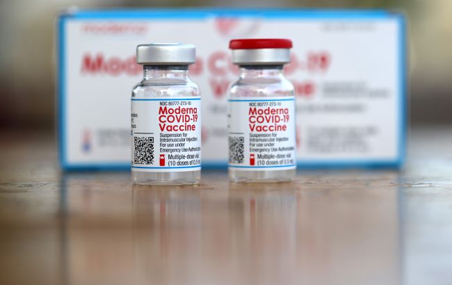 Нова партія. Україна отримала по COVAX майже 3 млн доз вакцини Moderna