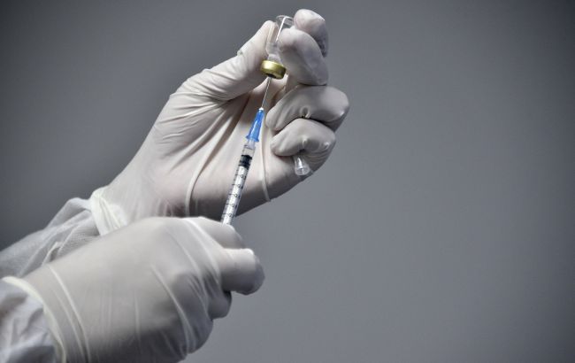Вакцинацію мешканців ОРДЛО можуть організувати на пунктах пропуску