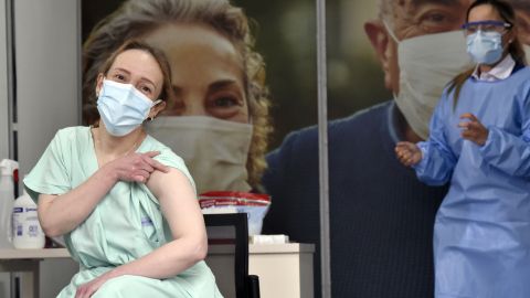 В Італії після вакцинації препаратом AstraZeneca помер підліток